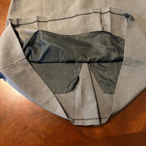Dressbarn Womens L Gray Knee-Length Skirt With Pleats & Back Zip - Picture 5 of 10